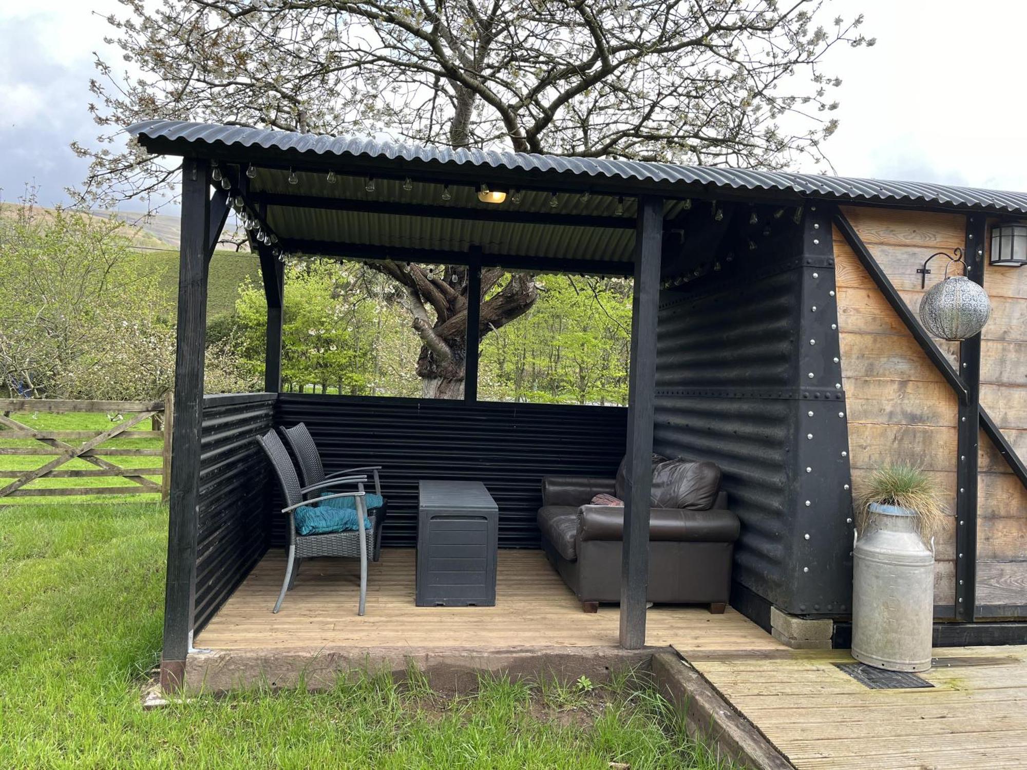 1 Bed Converted Railway Wagon Near Crickhowell Zewnętrze zdjęcie